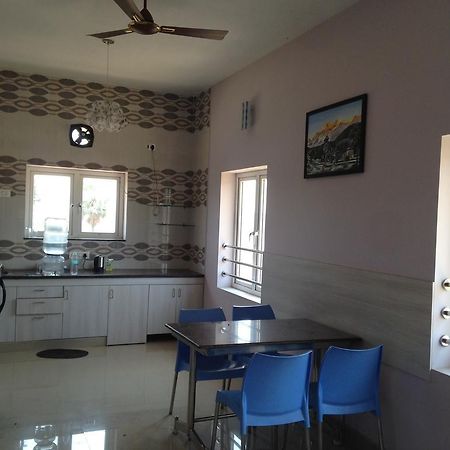 شيناي Oyo 4355 Goodland Inn المظهر الخارجي الصورة