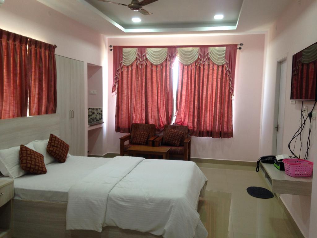 شيناي Oyo 4355 Goodland Inn المظهر الخارجي الصورة