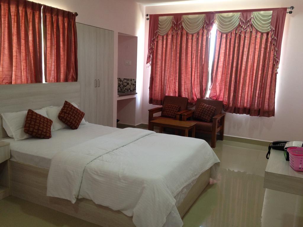 شيناي Oyo 4355 Goodland Inn المظهر الخارجي الصورة